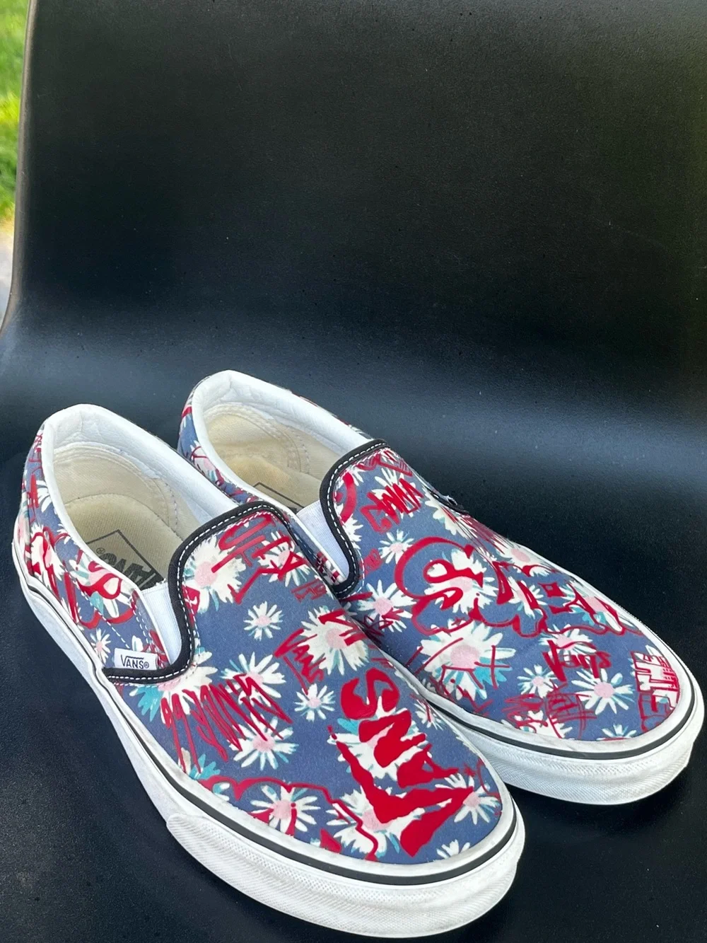 Vans Canvas Classic Slip-On Sneakers with Floral and Graffiti Graphic size 9